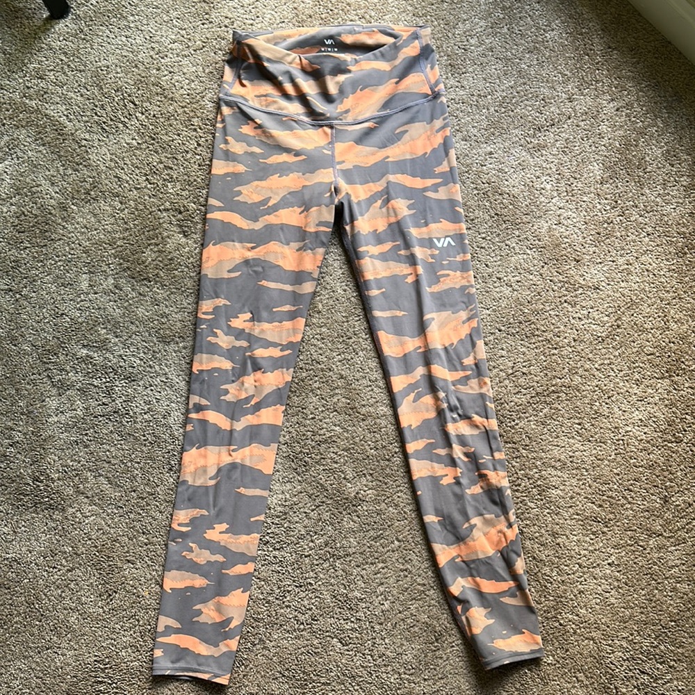 RVCA orange camo leggings (m)